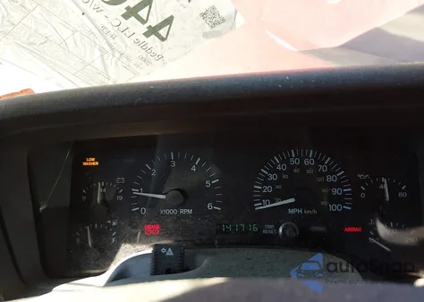 2000 Jeep Cherokee Sport из США, поврежденный, VIN 1J4FF48S2YL111711